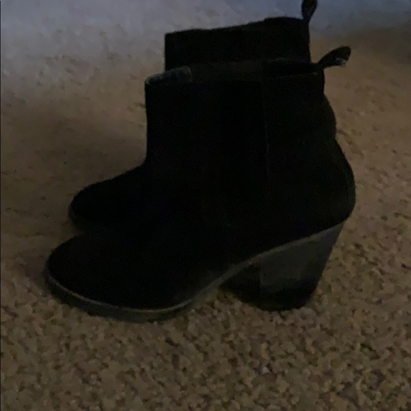 Short Boots - Picture 2 of 4